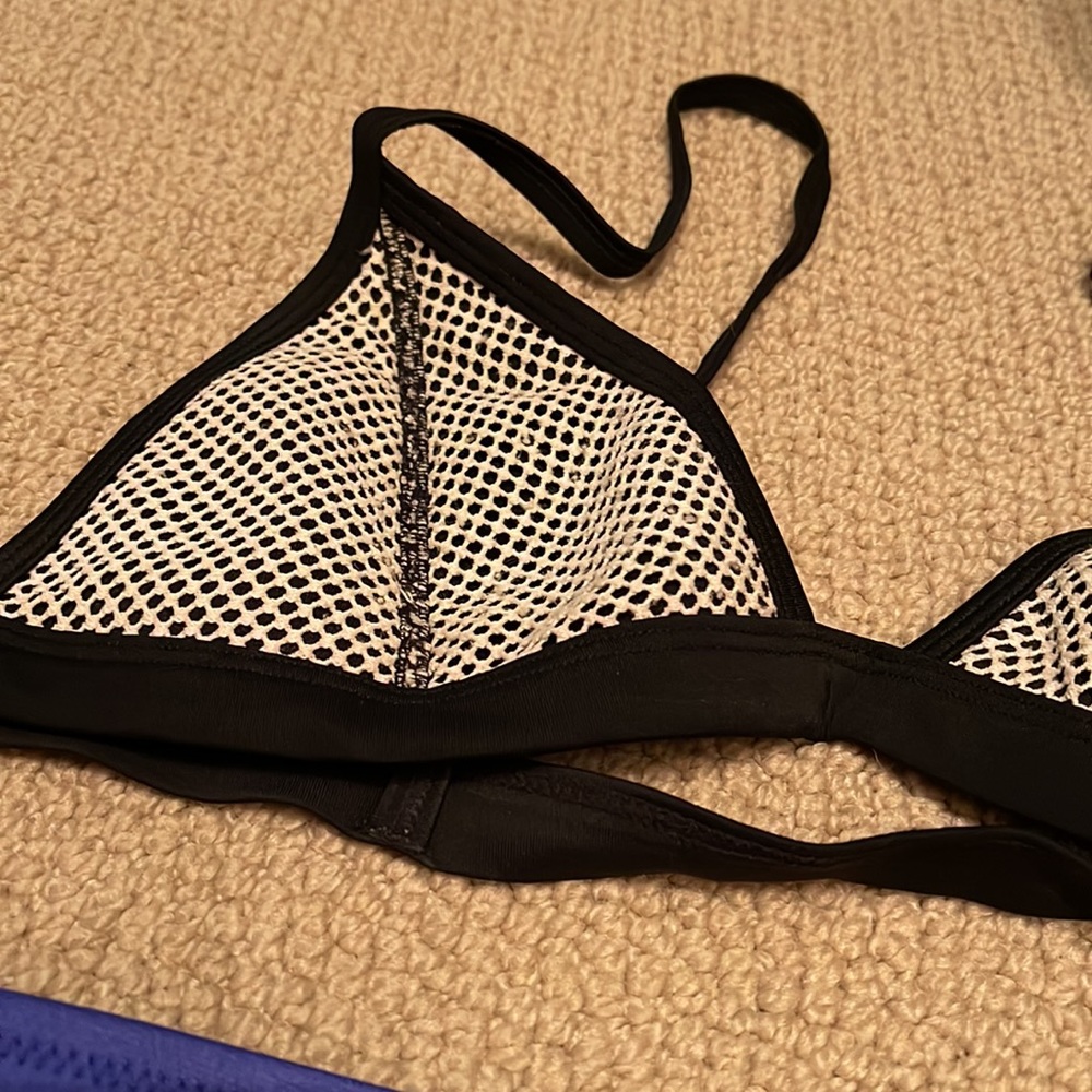 Triangl Bikini Set - Picture 3 of 4